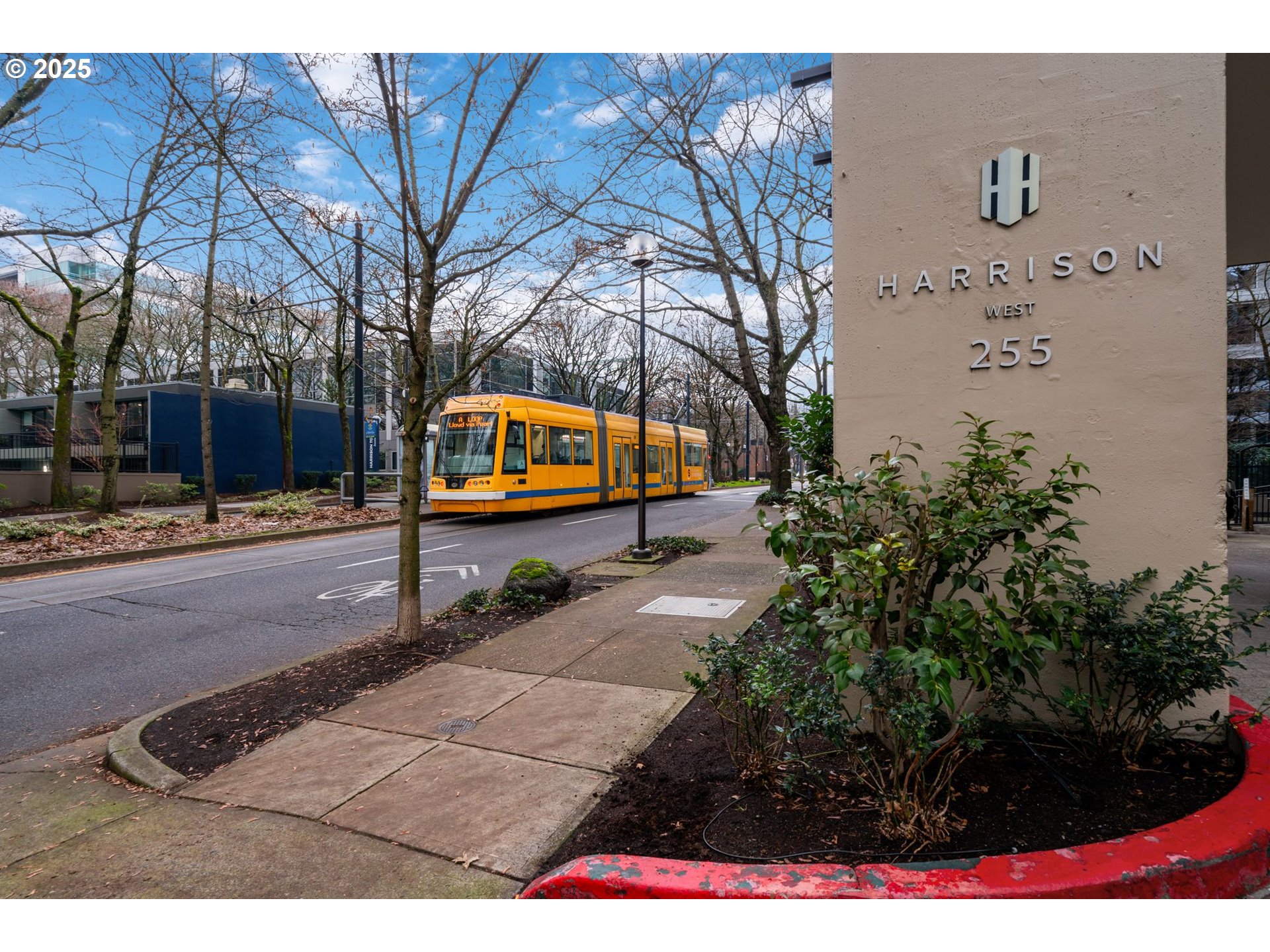 255 Southwest Harrison Street, Unit 22A Portland, OR 97201 - Photo 2 of 34