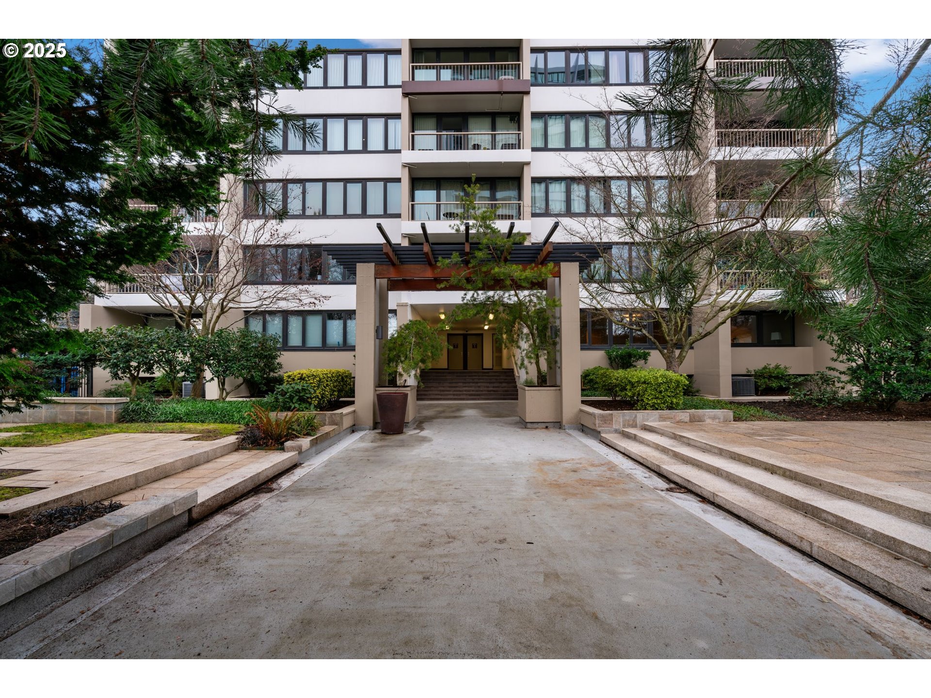 255 Southwest Harrison Street, Unit 22A Portland, OR 97201 - Photo 25 of 34