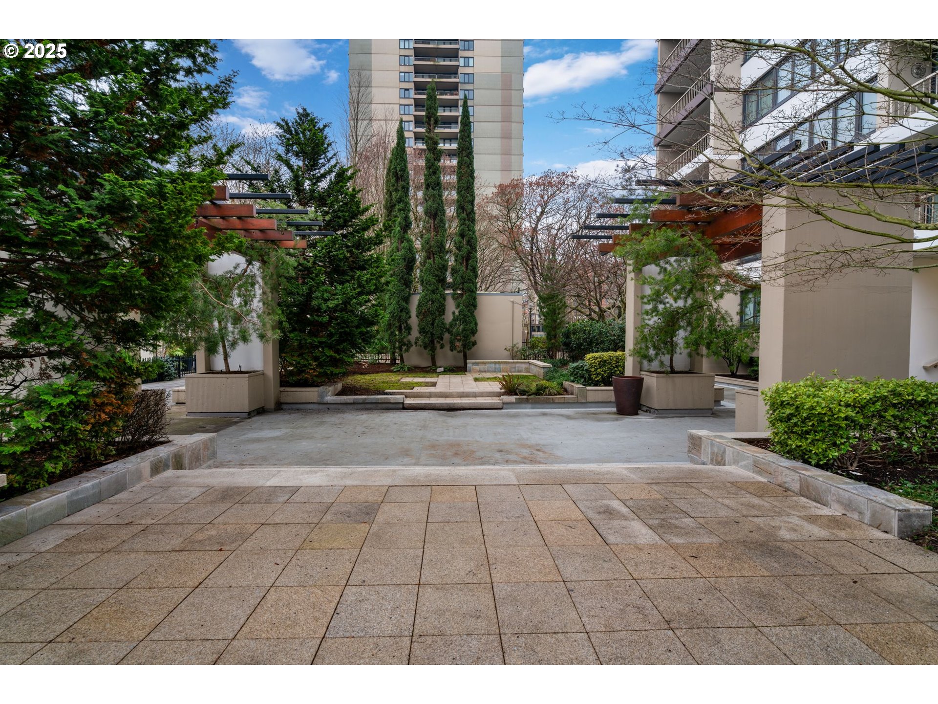 255 Southwest Harrison Street, Unit 22A Portland, OR 97201 - Photo 26 of 34