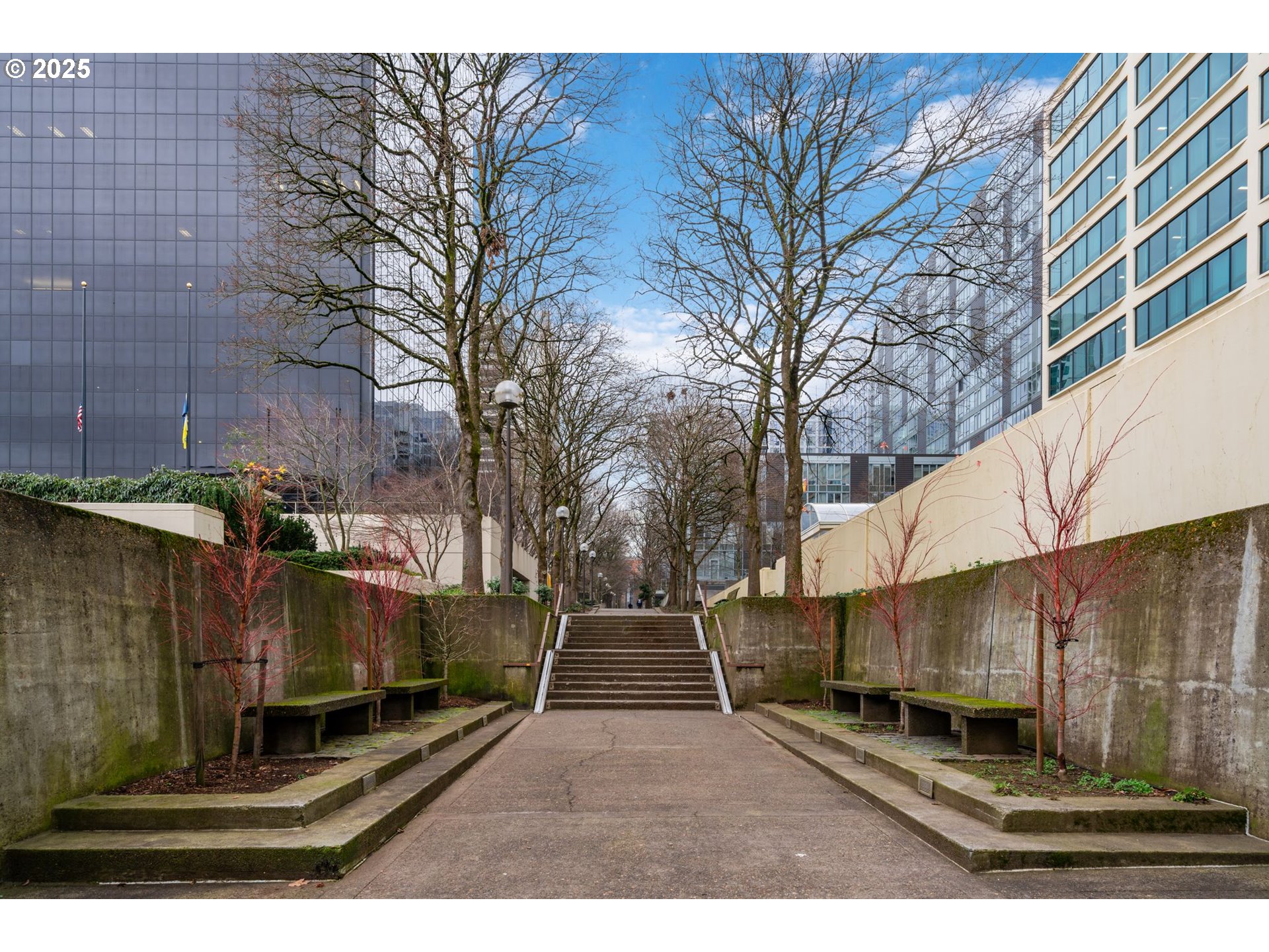 255 Southwest Harrison Street, Unit 22A Portland, OR 97201 - Photo 27 of 34 Community Garden