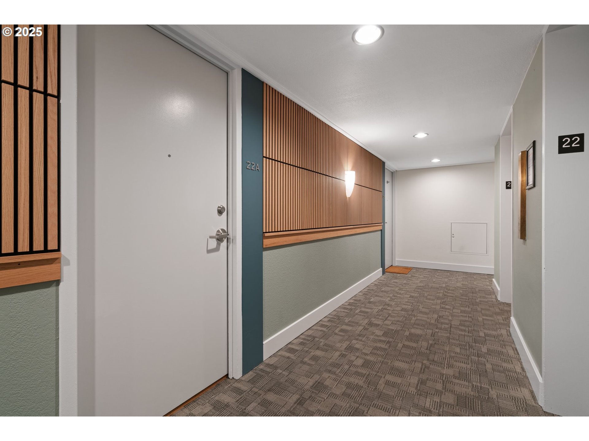 255 Southwest Harrison Street, Unit 22A Portland, OR 97201 - Photo 3 of 34