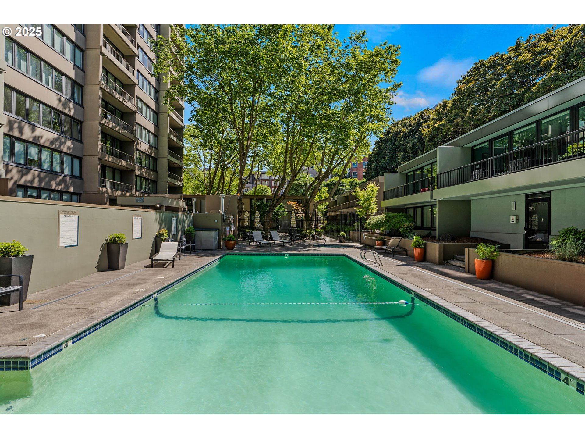 255 Southwest Harrison Street, Unit 22A Portland, OR 97201 - Photo 31 of 34 Swimming Pool