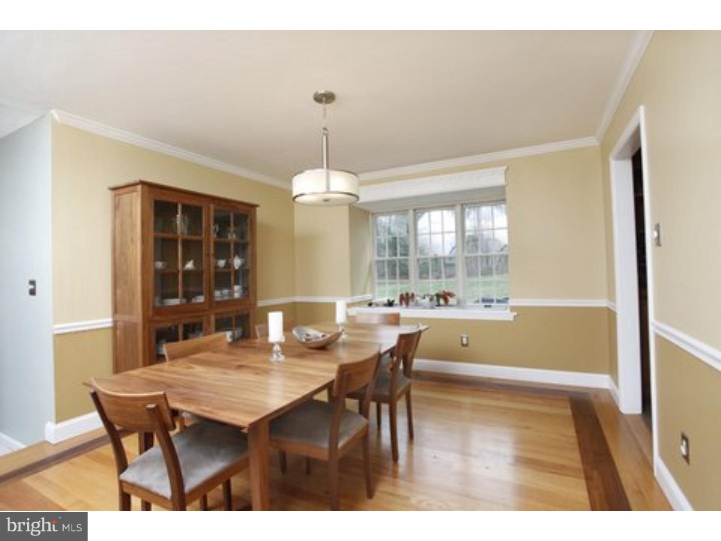 2252 Bustard Road Lansdale, PA 19446 - Photo 5 of 25 Dining Room
