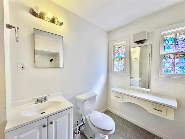 $2,575 | 5511 Longview Street, Dallas, TX 75206