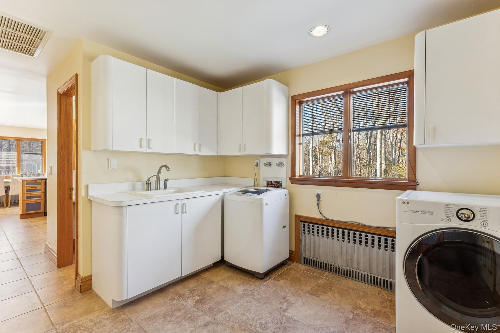 2905 Private Road East Marion, NY 11939 - Photo 13 of 32 Laundry Room Off Kitchen