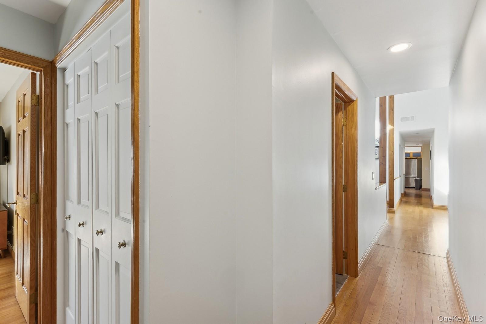 2905 Private Road East Marion, NY 11939 - Photo 15 of 32 Hallway to Bedrooms