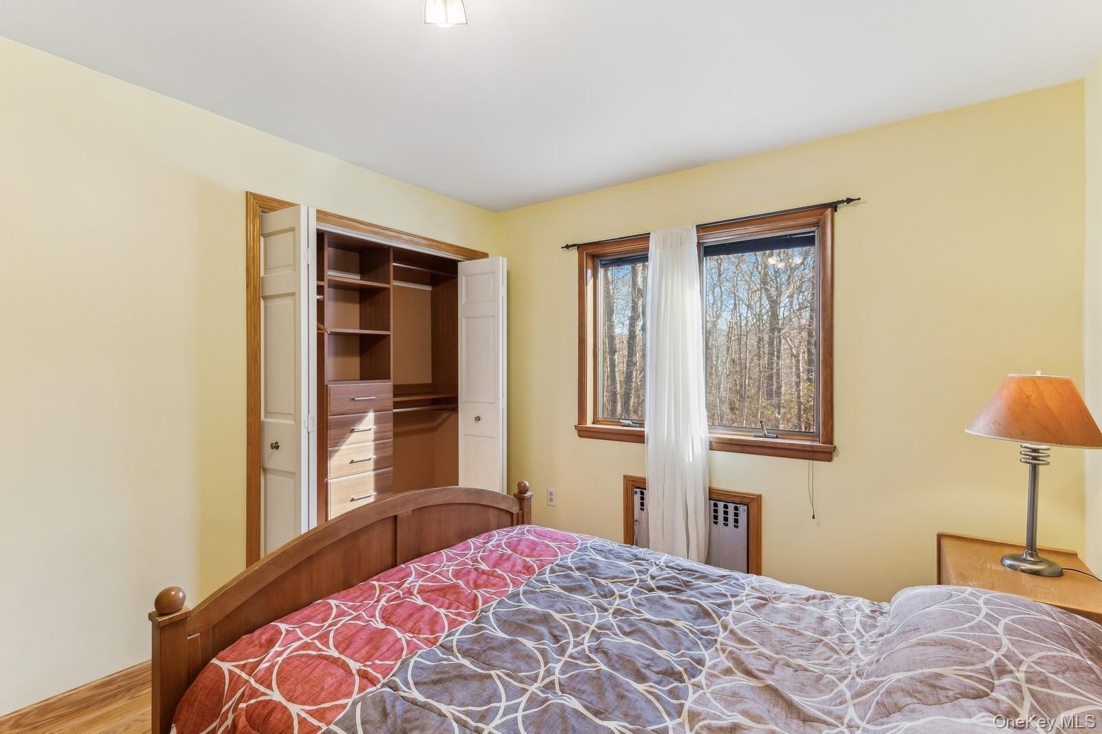 2905 Private Road East Marion, NY 11939 - Photo 20 of 32 Bedroom 2 - Photo 2