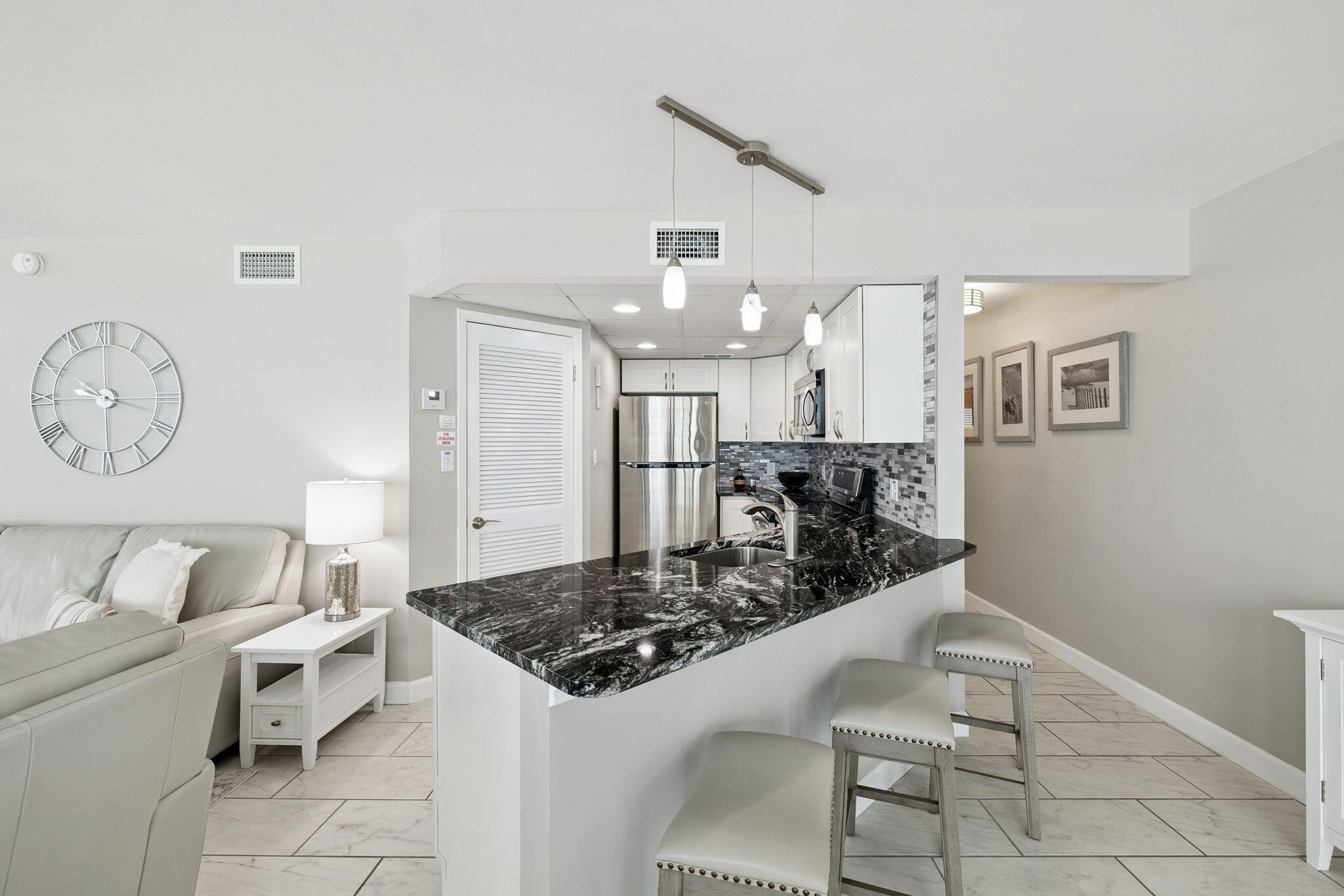 17155 Front Beach Road, Unit E501 Panama City Beach, FL 32413 - Photo 12 of 48 Kitchen