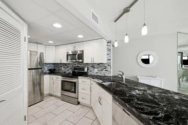 $860,000 | 17155 Front Beach Road, Unit E501, Panama City Beach, FL 32413