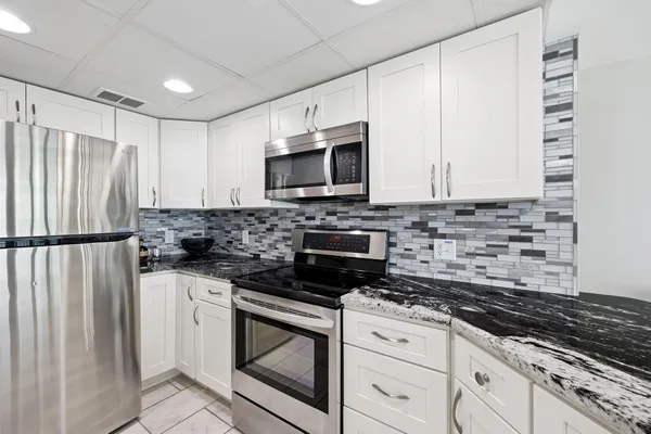 $860,000 | 17155 Front Beach Road, Unit E501, Panama City Beach, FL 32413