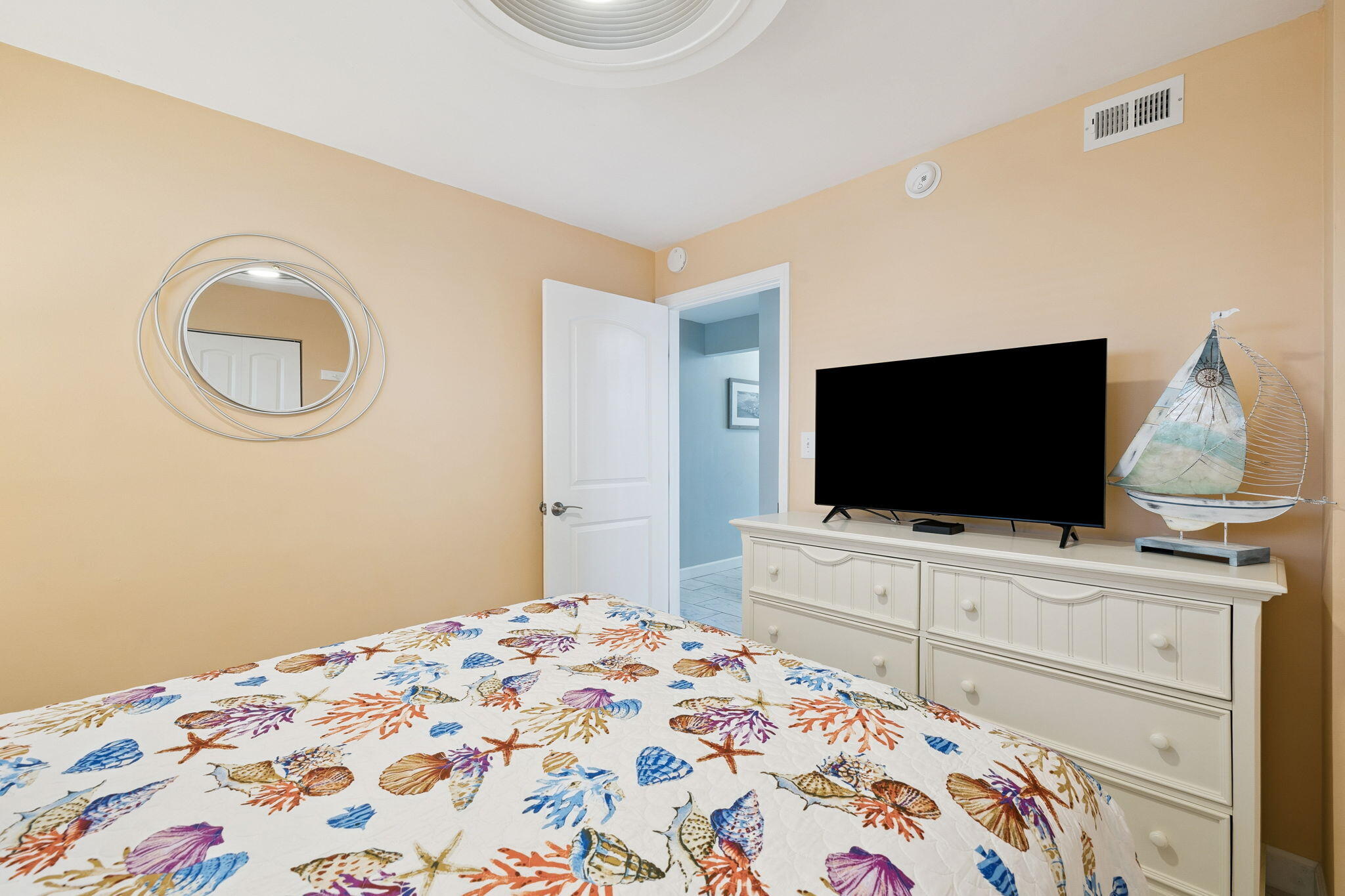 17155 Front Beach Road, Unit E501 Panama City Beach, FL 32413 - Photo 31 of 48 Bed 2