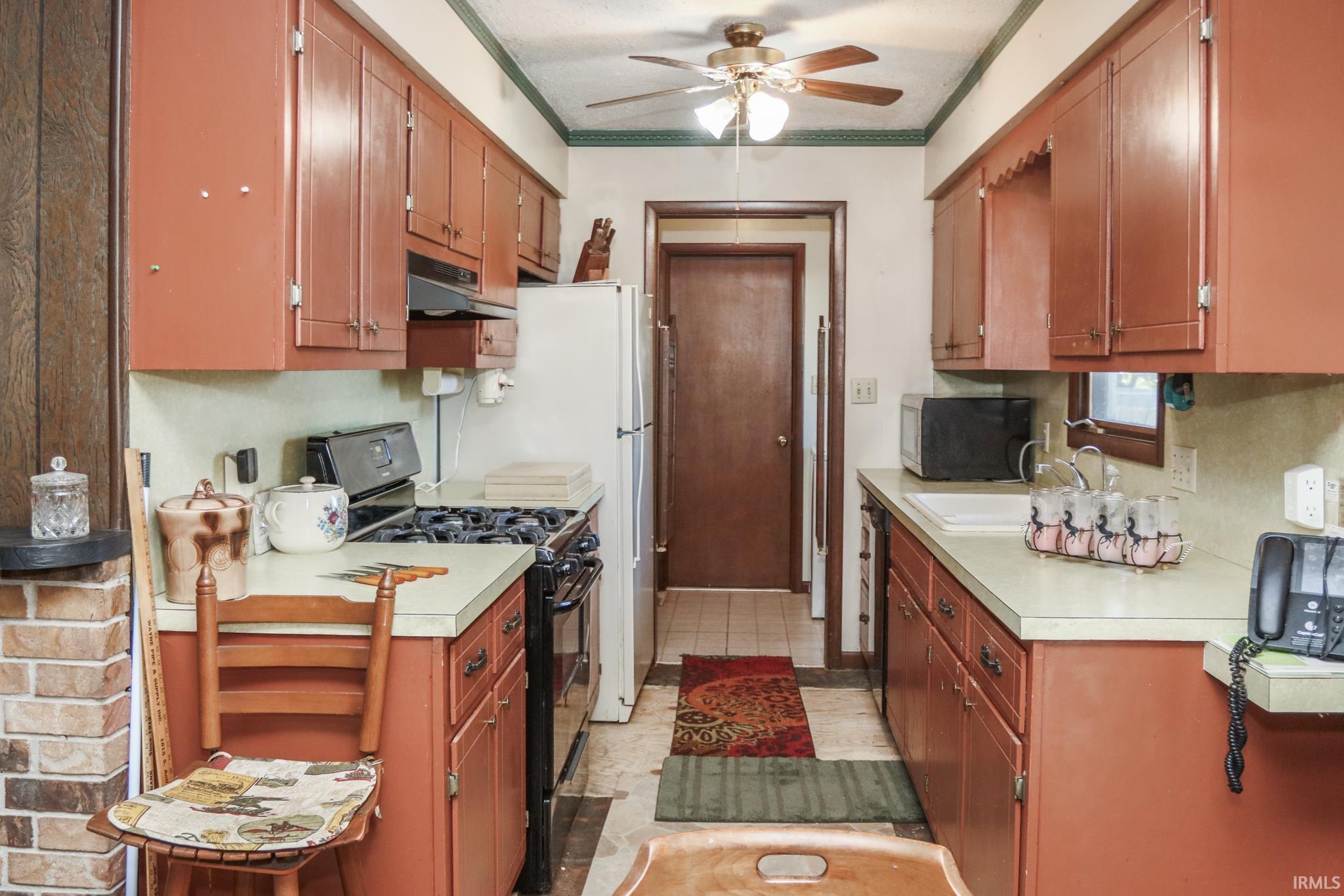 419 West Roe Street Ossian, IN 46777 - Photo 10 of 16 Gallery Image 10