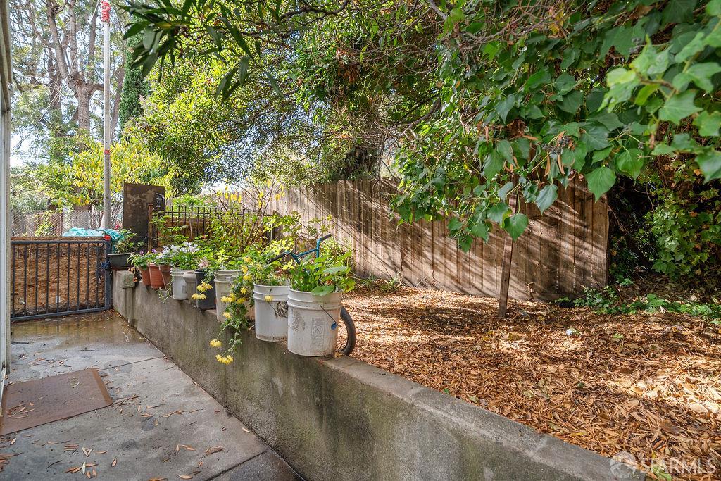 2825 High Street Oakland, CA 94619 - Photo 13 of 23 a view of a garden with sitting area