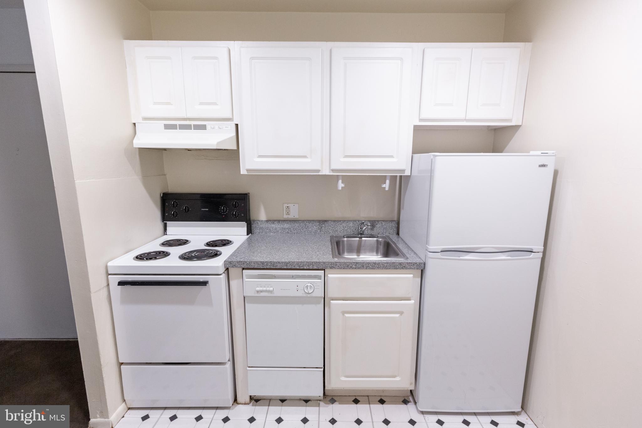 2311 Spruce Street, Unit 203 Philadelphia, PA 19103 - Photo 5 of 33