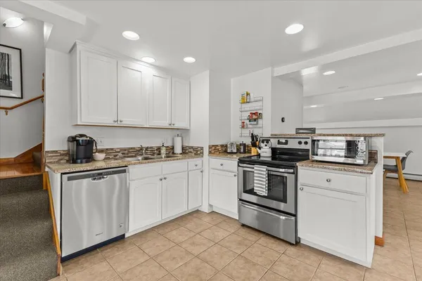 $649,000 | 112 Main Street, Unit 7, Stowe, VT 05672