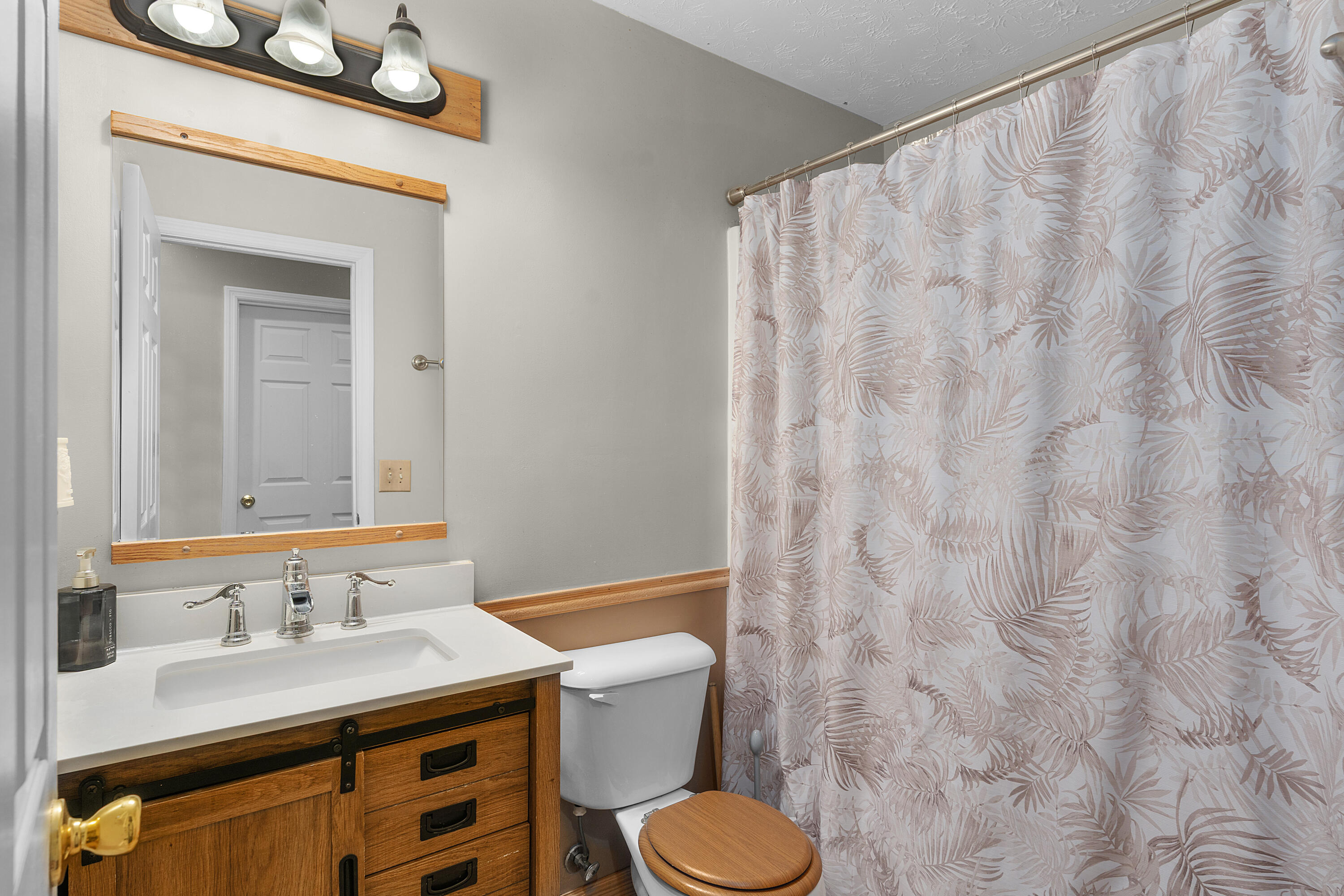 269 Sutton Drive Ringgold, GA 30736 - Photo 25 of 50 34 - 269 Sutton Drive - Interior