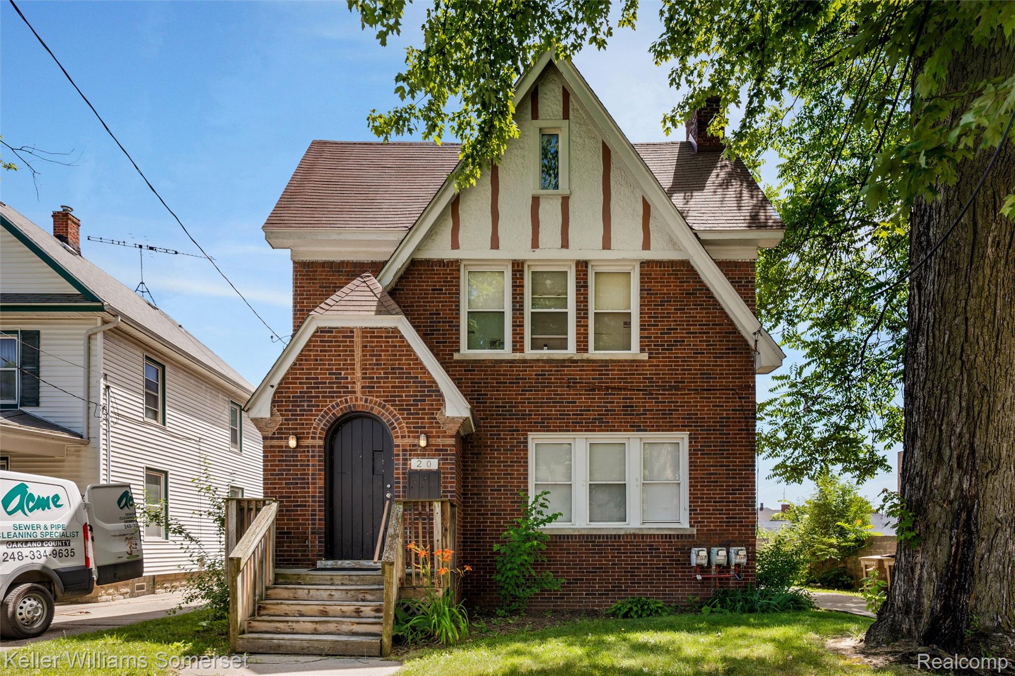 20 Thorpe Street Pontiac, MI 48341 - Photo 18 of 23 18-20 Thorpe St Pontiac 0017.jpg