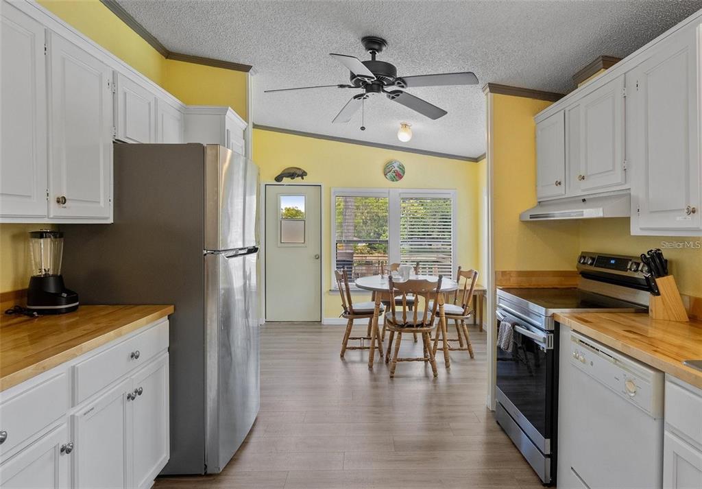 6901 East Richard Drive Weeki Wachee, FL 34607 - Photo 15 of 56