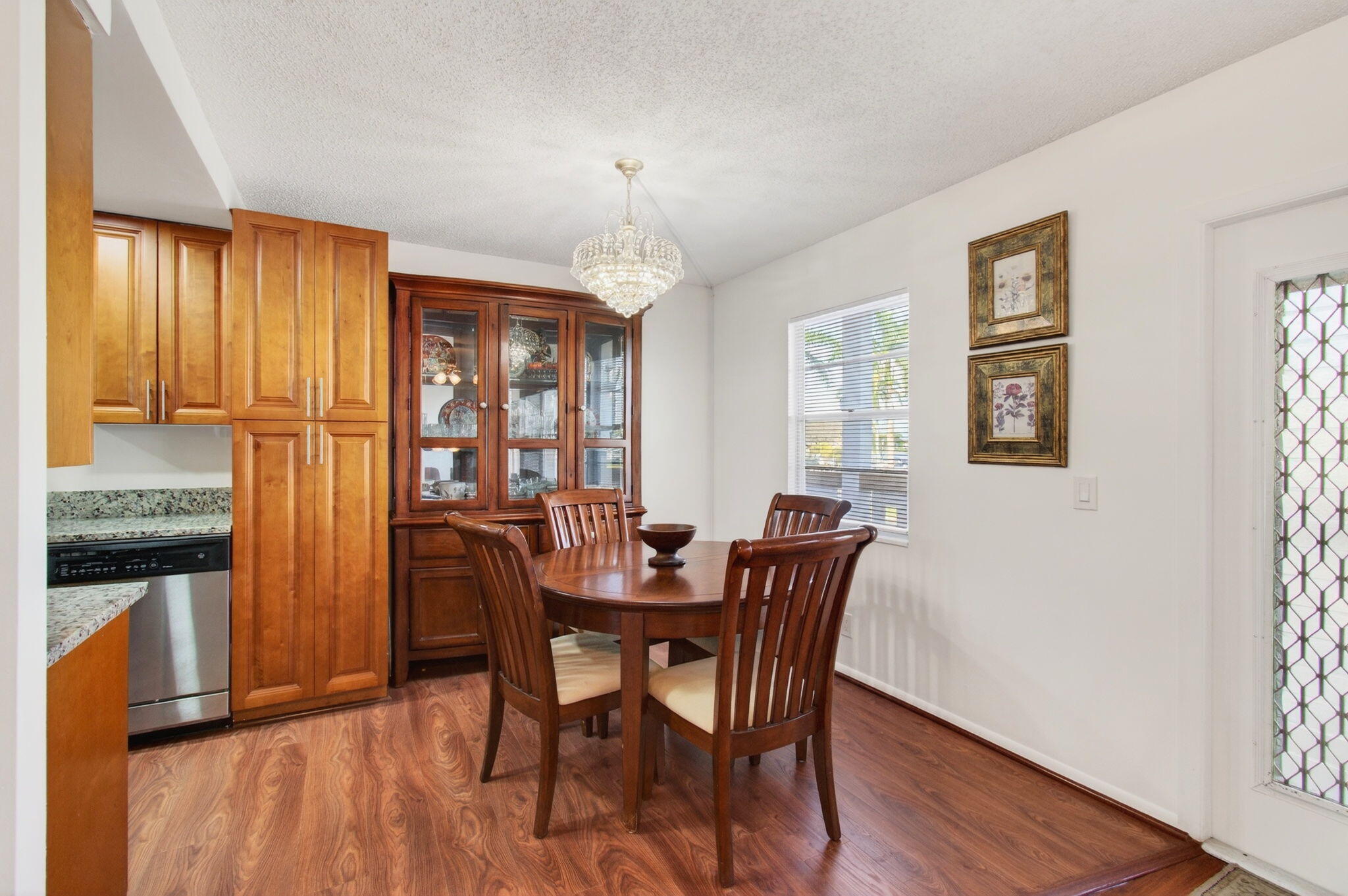 2035 Cornwall East Boca Raton, FL 33434 - Photo 3 of 105 21-web-or-mls-DSC_9753