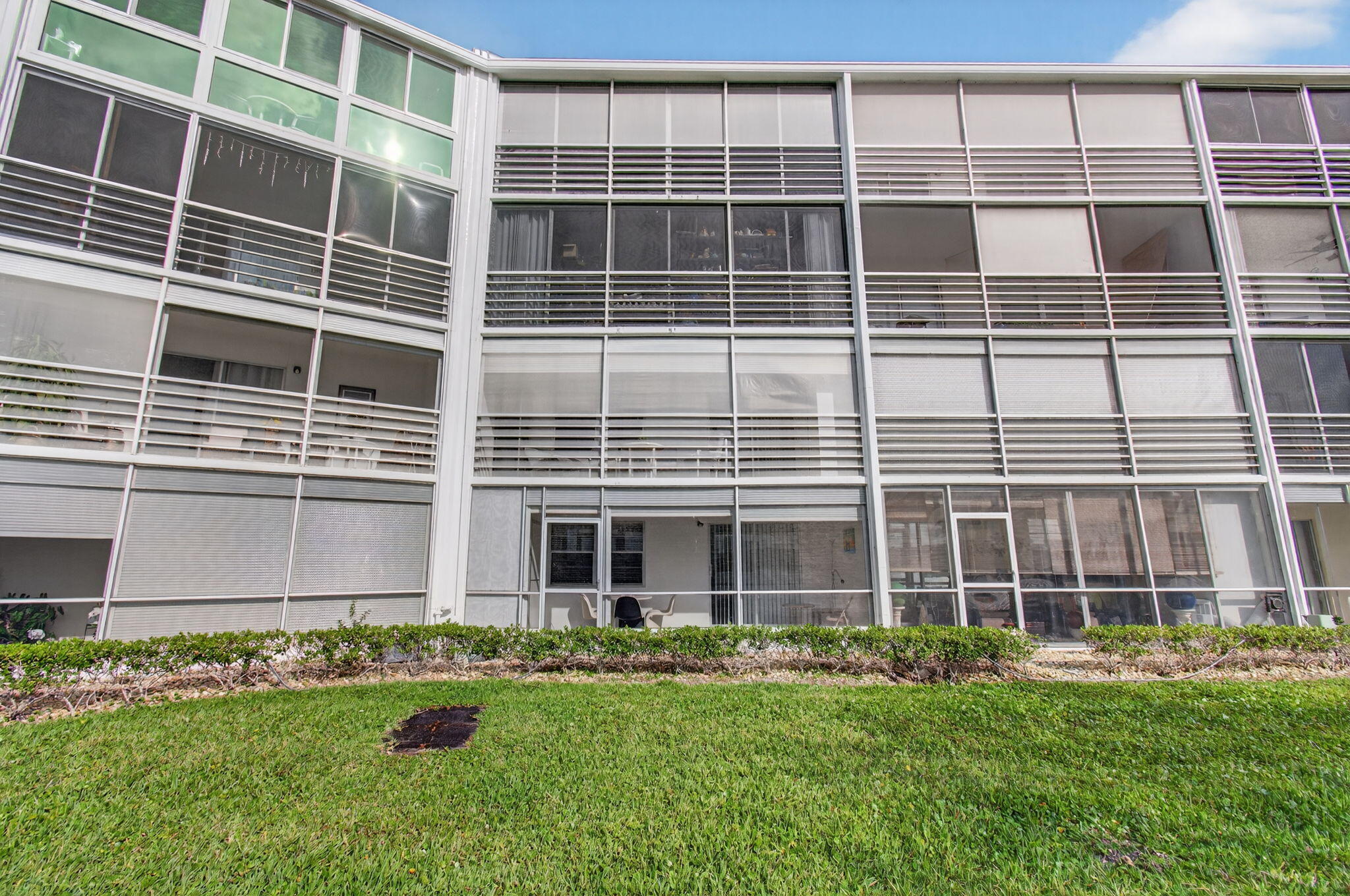 2035 Cornwall East Boca Raton, FL 33434 - Photo 39 of 105 63-web-or-mls-DSC_9591