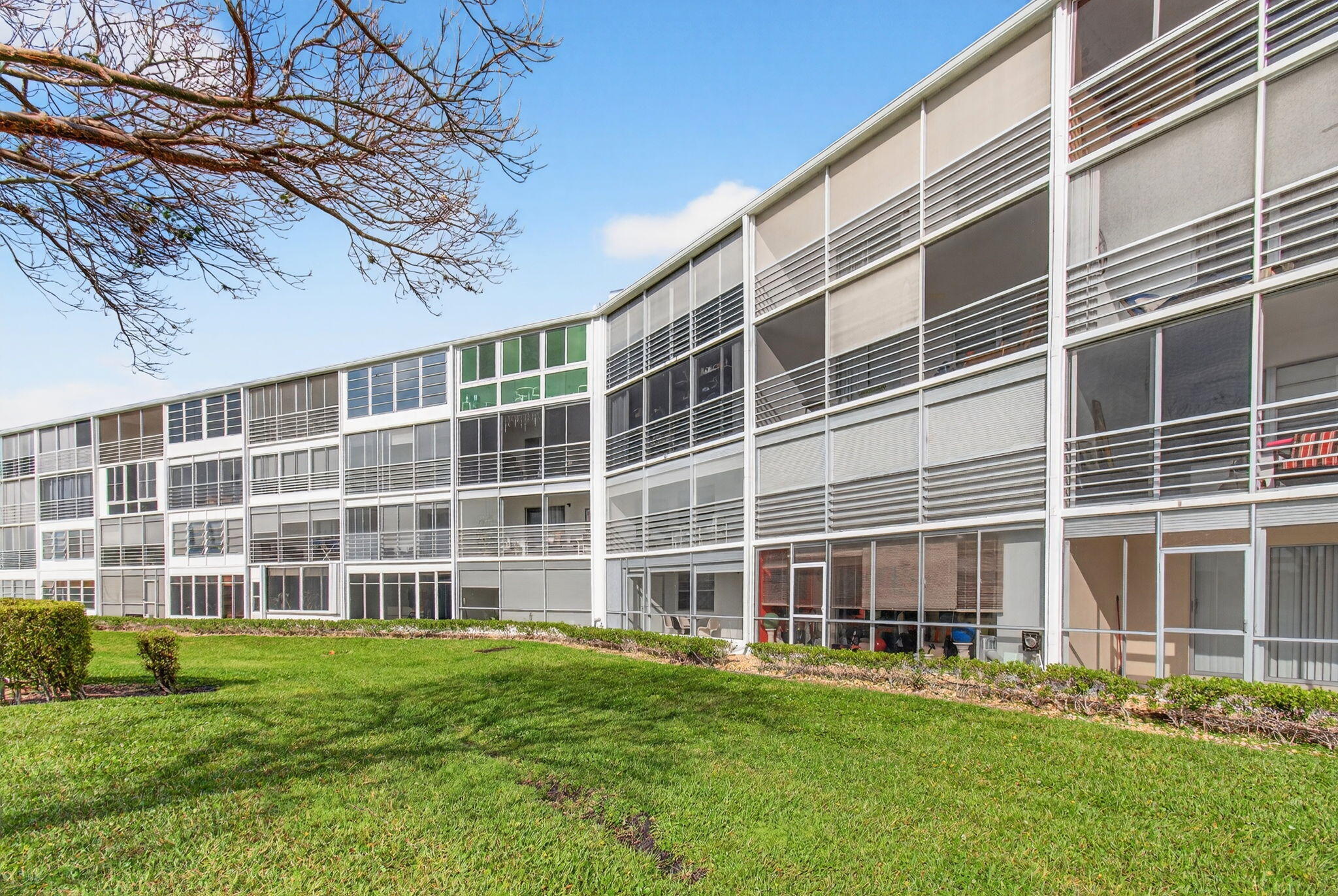 2035 Cornwall East Boca Raton, FL 33434 - Photo 42 of 105 66-web-or-mls-DSC_9612