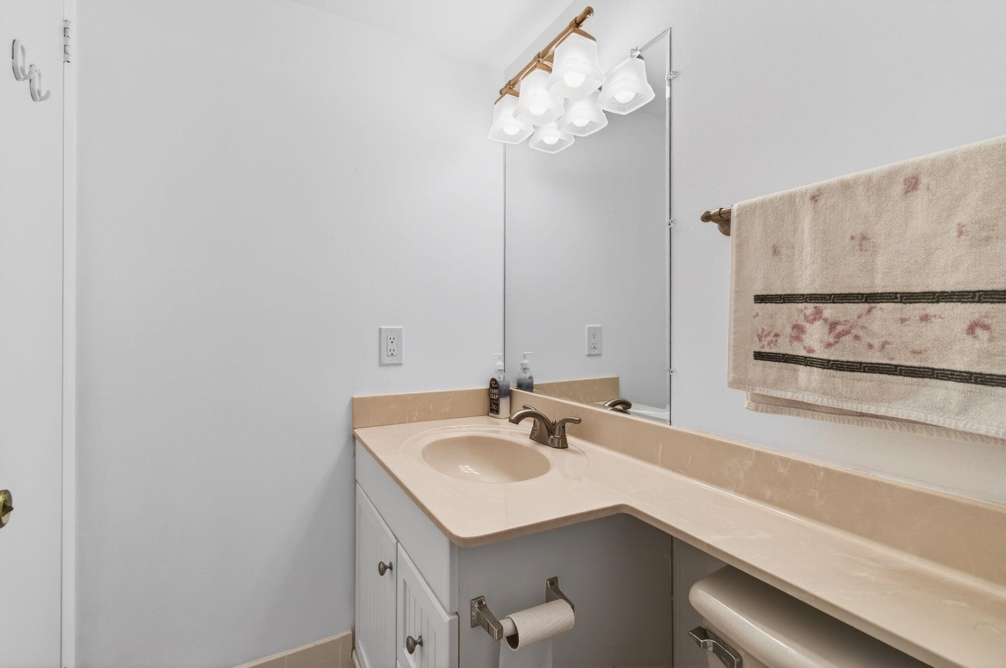 2035 Cornwall East Boca Raton, FL 33434 - Photo 52 of 105 34-web-or-mls-DSC_9898