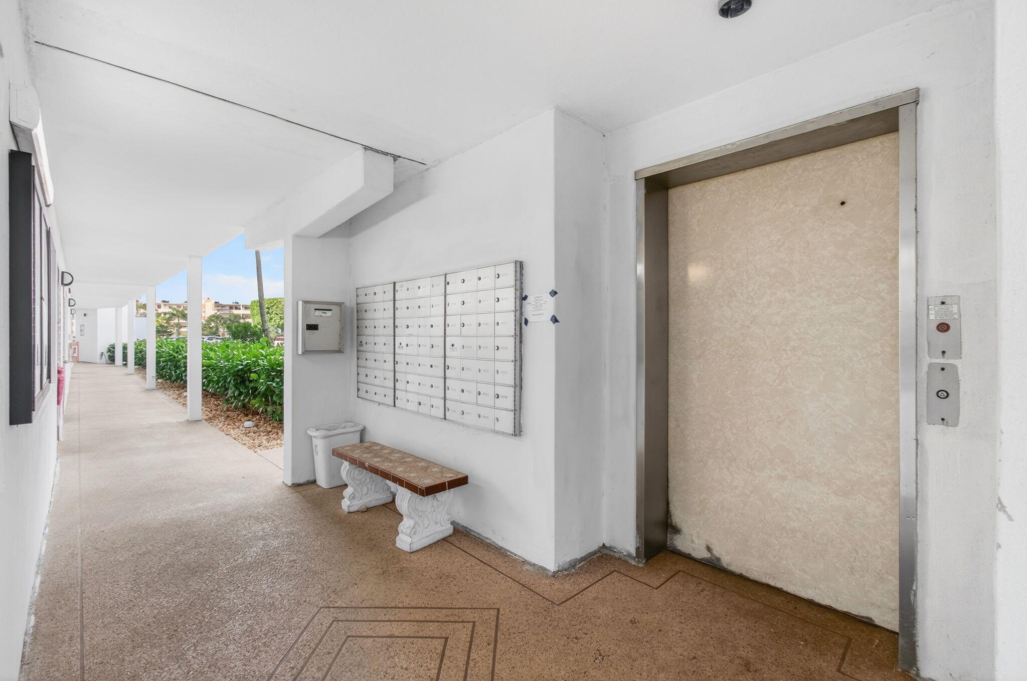 2035 Cornwall East Boca Raton, FL 33434 - Photo 58 of 105 9-web-or-mls-DSC_9510