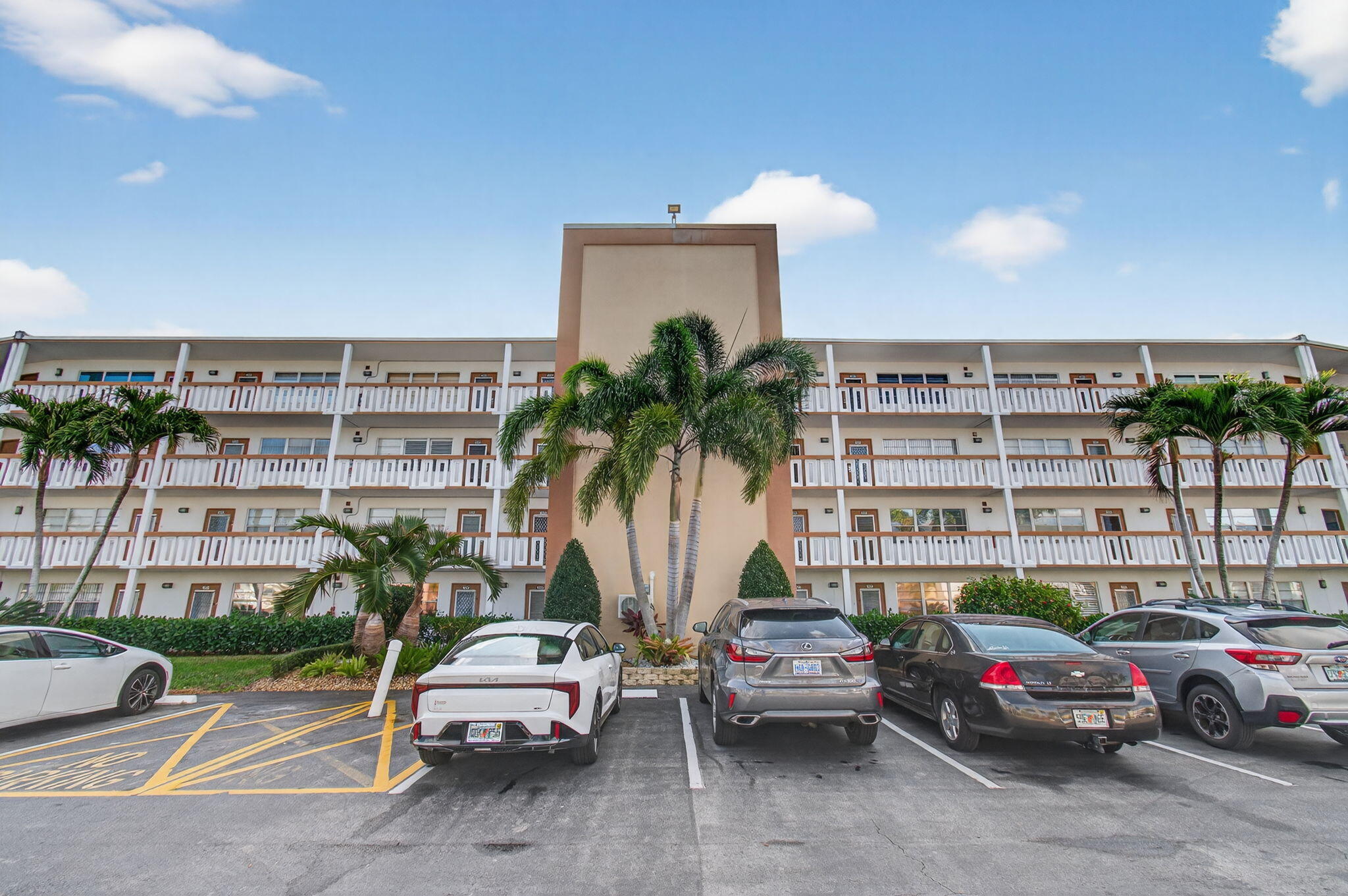 2035 Cornwall East Boca Raton, FL 33434 - Photo 65 of 105 1-web-or-mls-DSC_9498