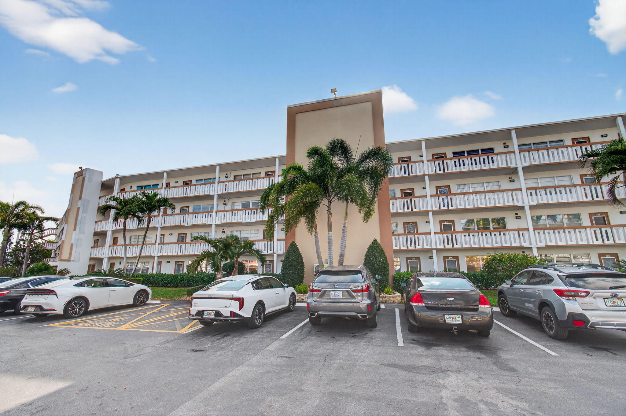 2035 Cornwall East Boca Raton, FL 33434 - Photo 66 of 105 2-web-or-mls-DSC_9485