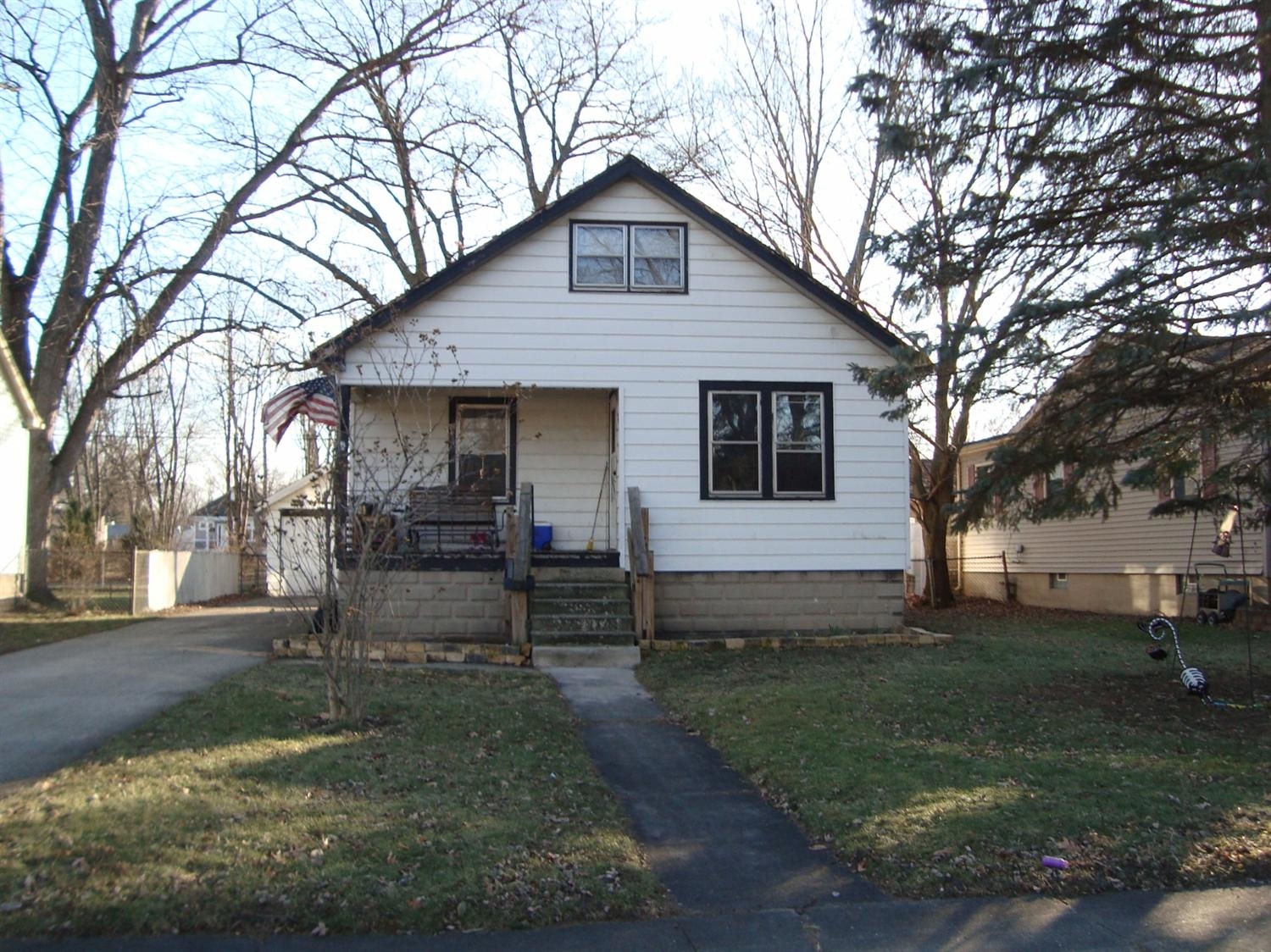 223 North Indiana Street Griffith, IN 46319 - Photo 2 of 10 1500x1124