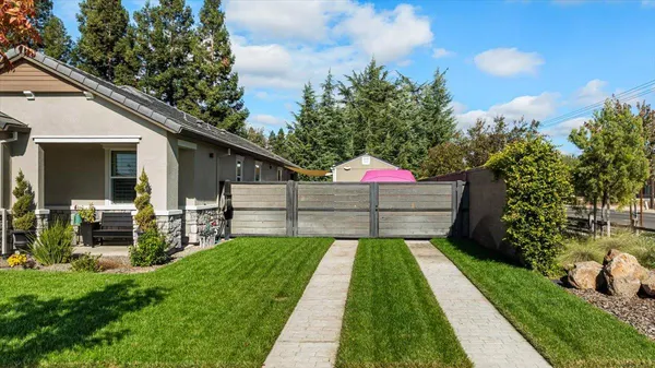$729,500 | 2897 Margot Lane, Turlock, CA 95382