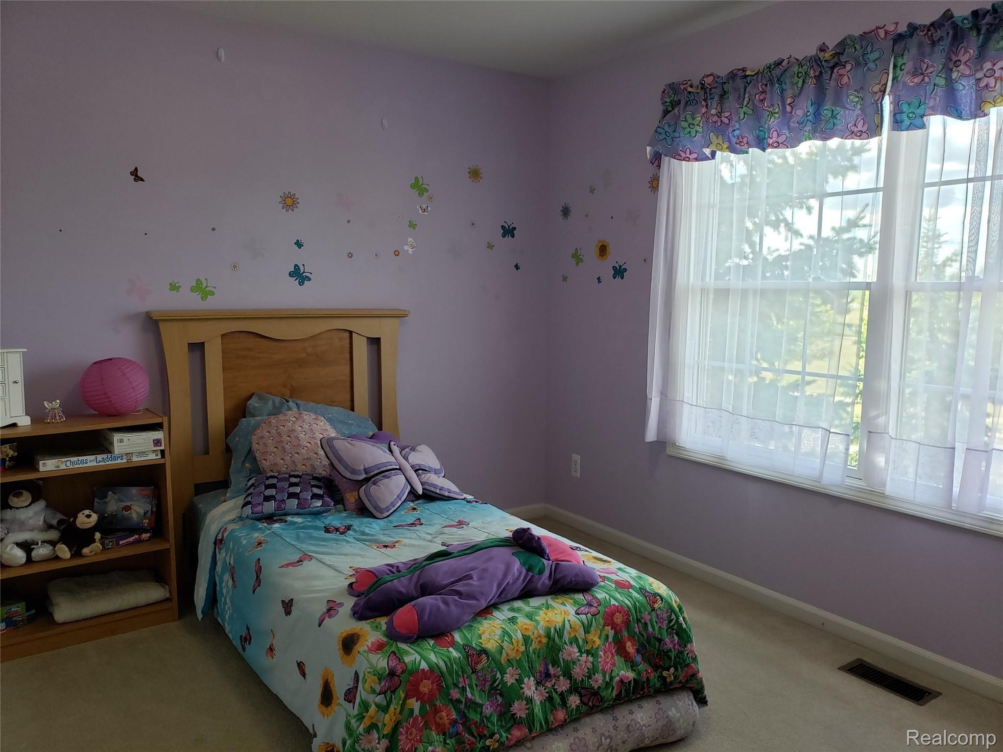 575 Ridge Point Drive Dundee, MI 48131 - Photo 28 of 64 20200819_182911.jpg