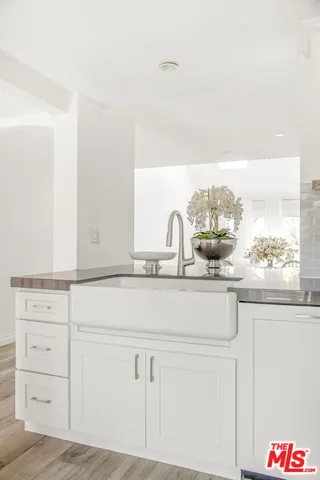 a close view of sink and tap