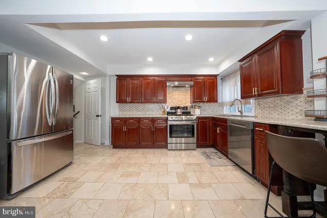 $3,000 | 227 East Hathaway Lane, Havertown, PA 19083