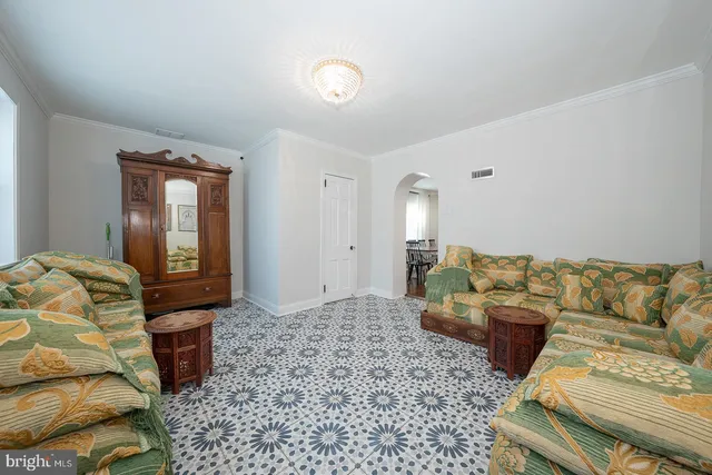 $3,000 | 227 East Hathaway Lane, Havertown, PA 19083