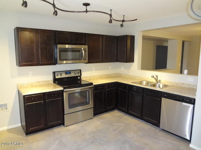 9545 West Monte Vista Road Phoenix, AZ 85037 - Photo 5 of 15 DSC09317