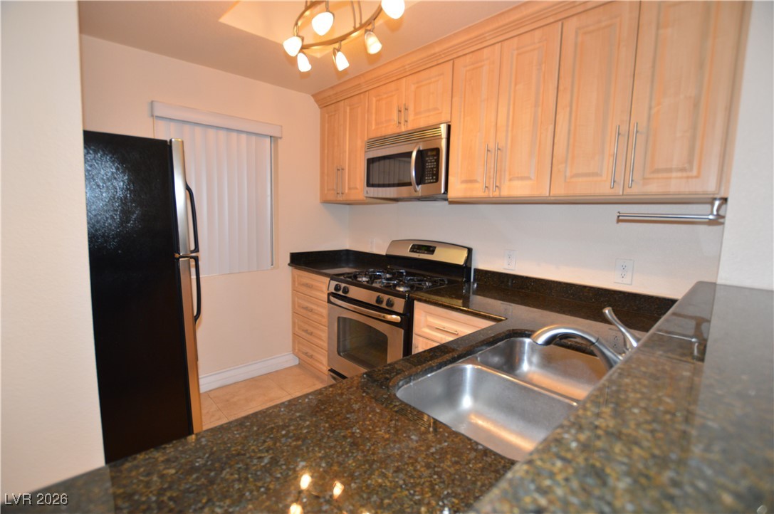 270 East Flamingo Road, Unit 310 Las Vegas, NV 89169 - Photo 3 of 25