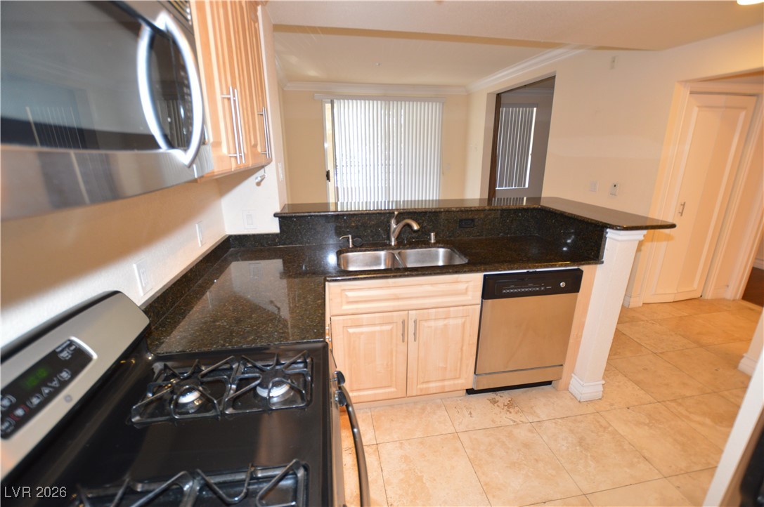 270 East Flamingo Road, Unit 310 Las Vegas, NV 89169 - Photo 4 of 25