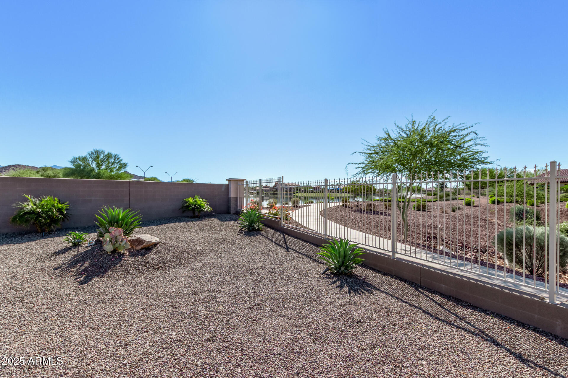 15671 Piccadilly Road Goodyear, AZ 85395 - Photo 42 of 46 47 Piccadilly