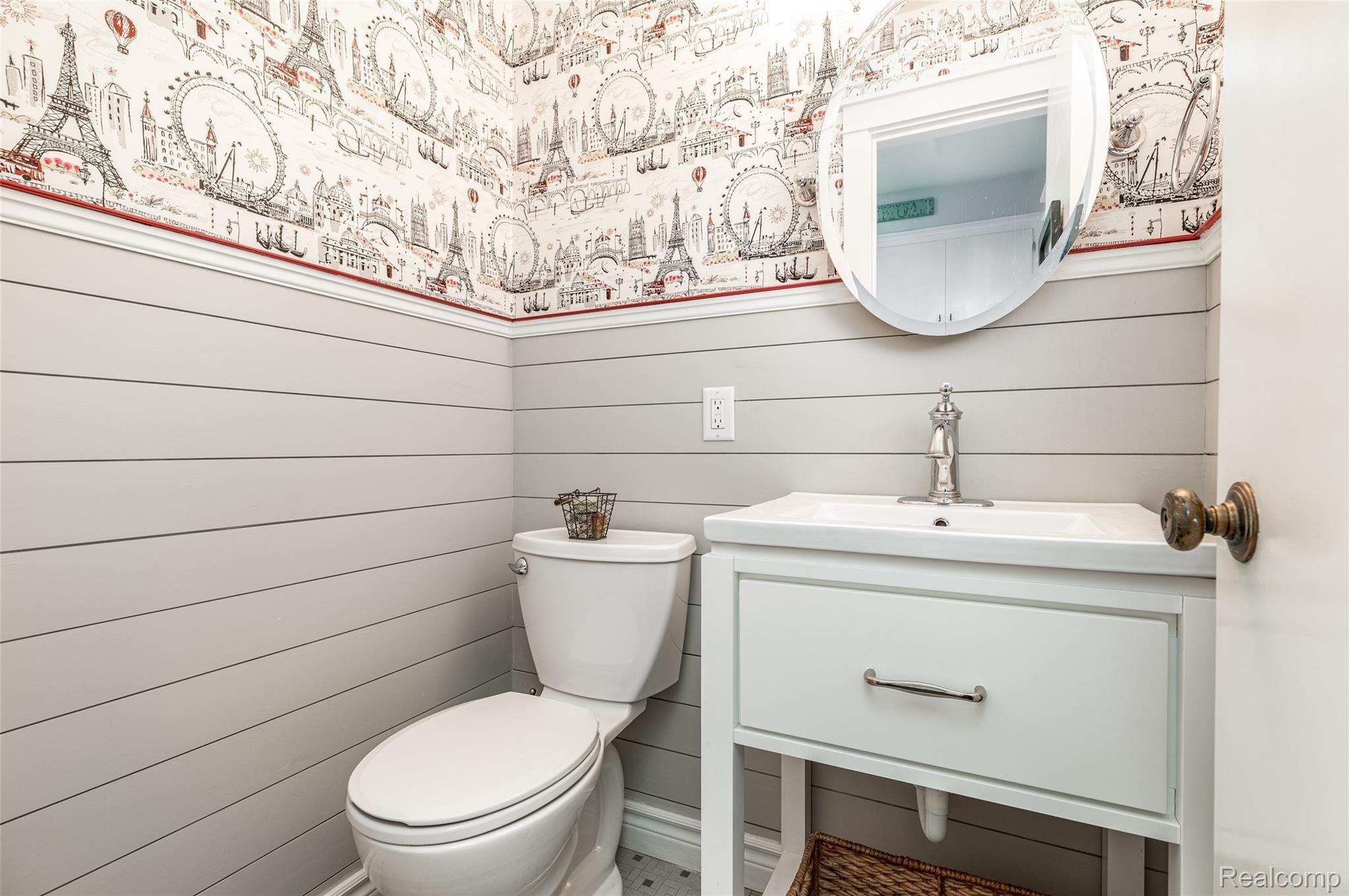 1028 Bower Street Howell, MI 48843 - Photo 13 of 35 26.HalfBath