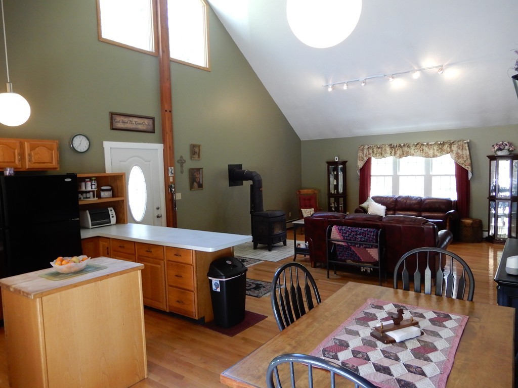 187 Oakham Road North Brookfield, MA 01535 - Photo 13 of 28
