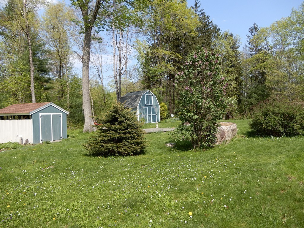 187 Oakham Road North Brookfield, MA 01535 - Photo 9 of 28