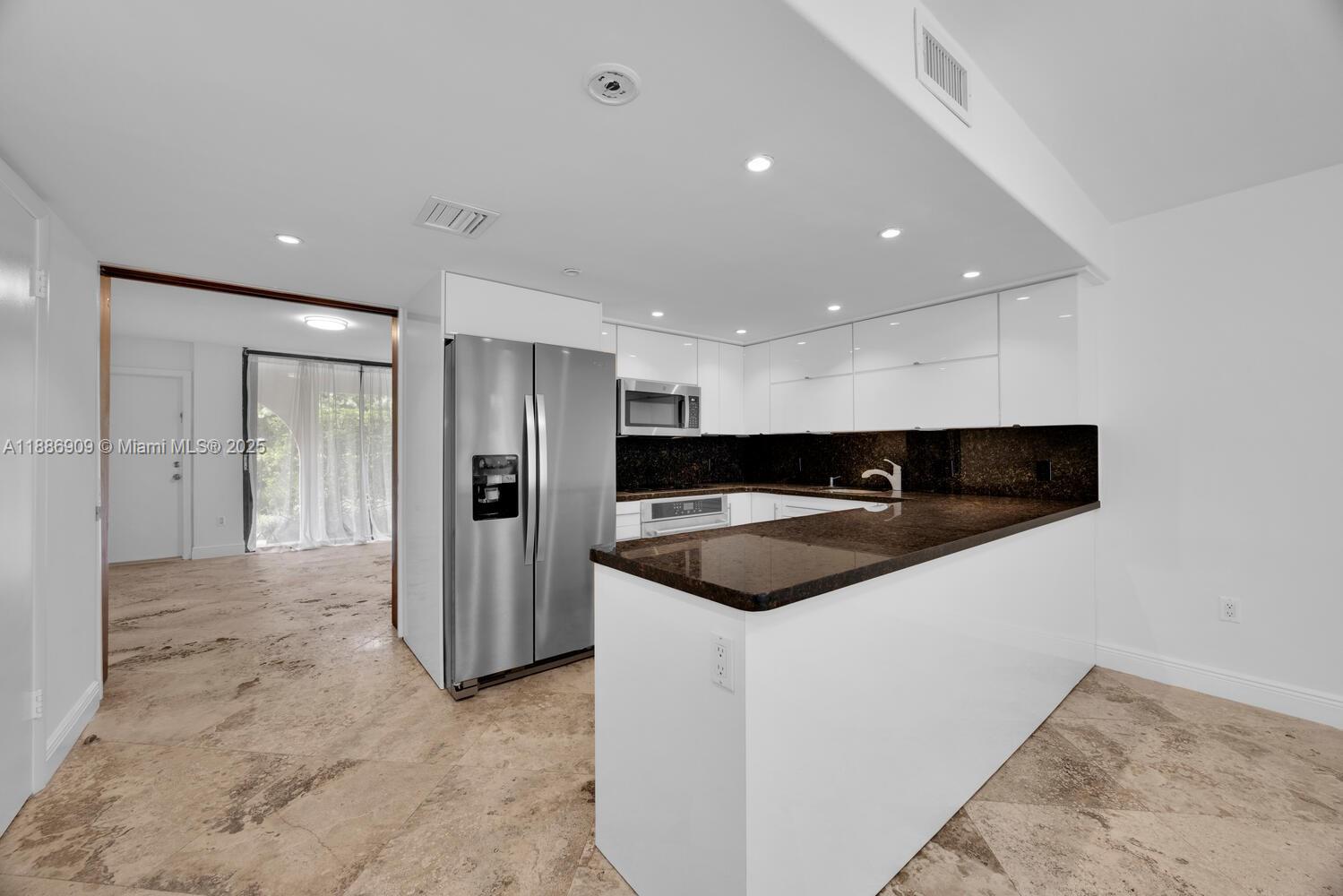 450 Grapetree Drive, Unit 313 Key Biscayne, FL 33149 - Photo 11 of 42