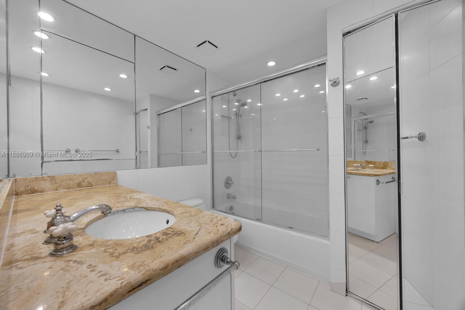 450 Grapetree Drive, Unit 313 Key Biscayne, FL 33149 - Photo 26 of 42