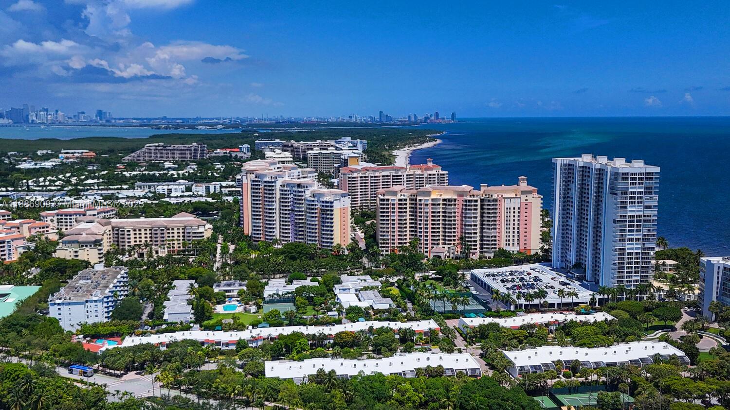 450 Grapetree Drive, Unit 313 Key Biscayne, FL 33149 - Photo 32 of 42