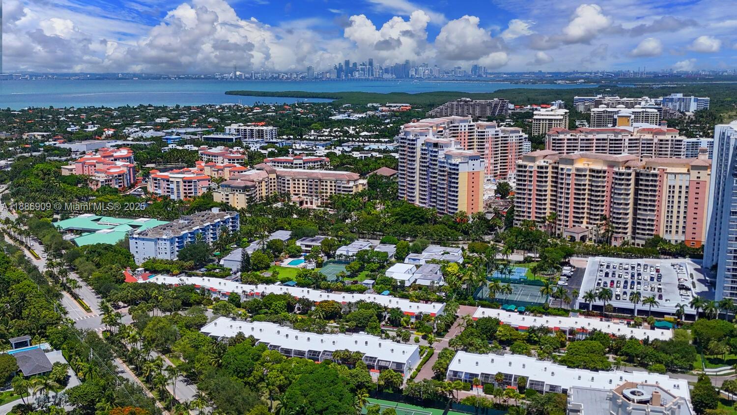 450 Grapetree Drive, Unit 313 Key Biscayne, FL 33149 - Photo 33 of 42