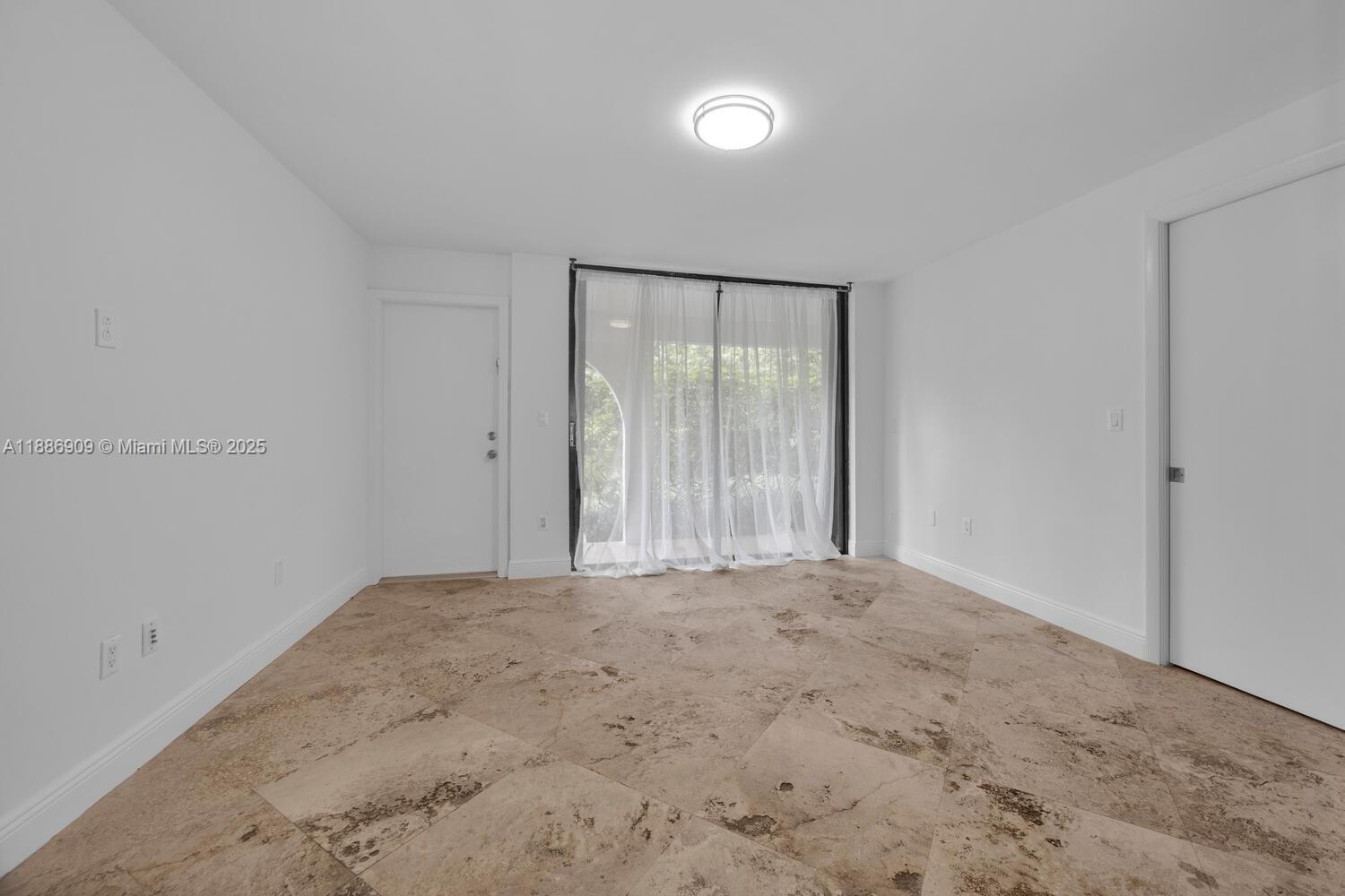 450 Grapetree Drive, Unit 313 Key Biscayne, FL 33149 - Photo 4 of 42