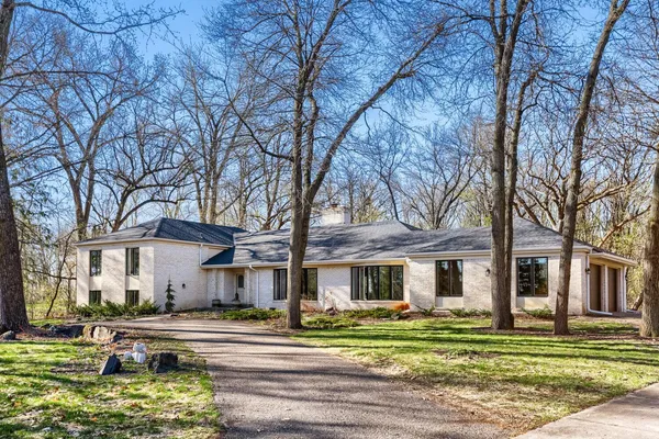$975,000 | 23 Evergreen Road, North Oaks, MN 55127