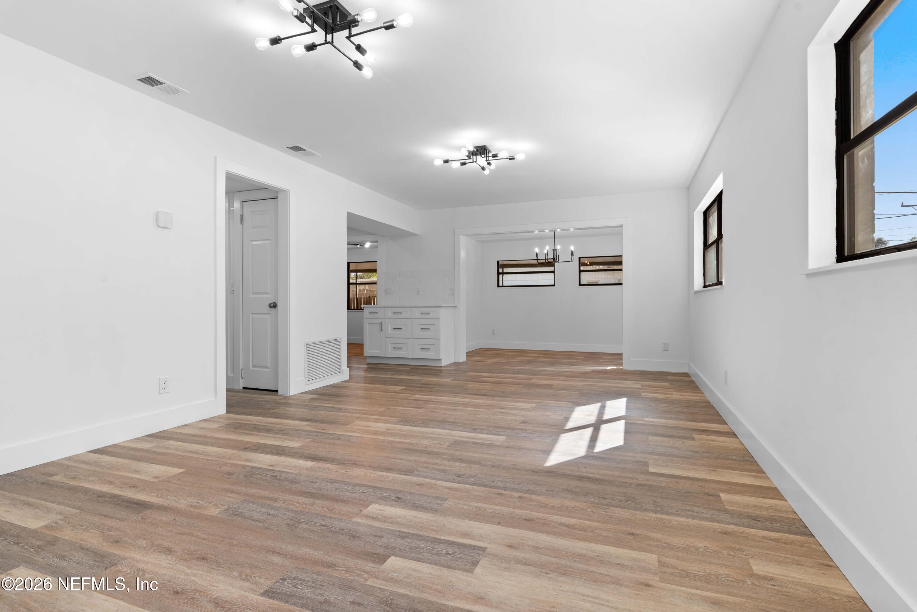 7541 Strato Road Jacksonville, FL 32210 - Photo 8 of 32 7541 Strato Rd-8