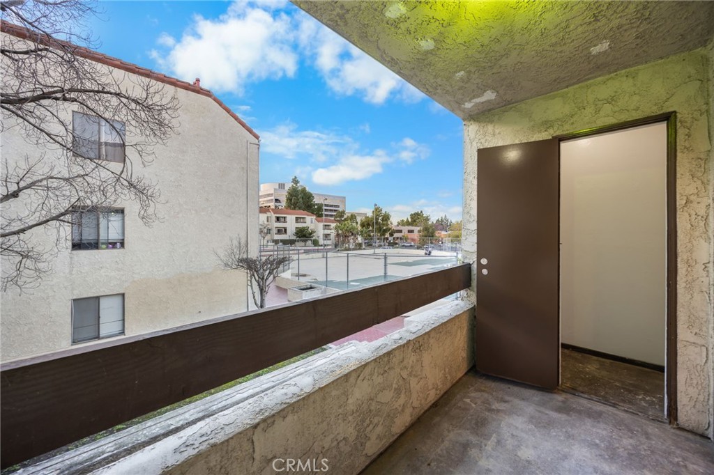 600 West 3rd Street, Unit B205 Santa Ana, CA 92701 - Photo 22 of 34 a view of balcony with city view